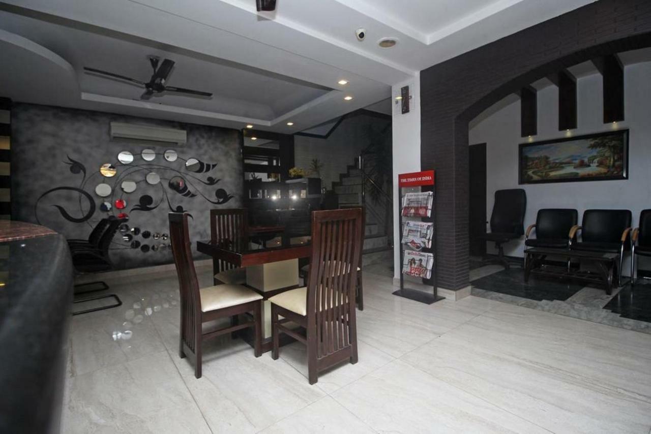 Arihant Inn-Near Blk Hospital Nova Deli Exterior foto